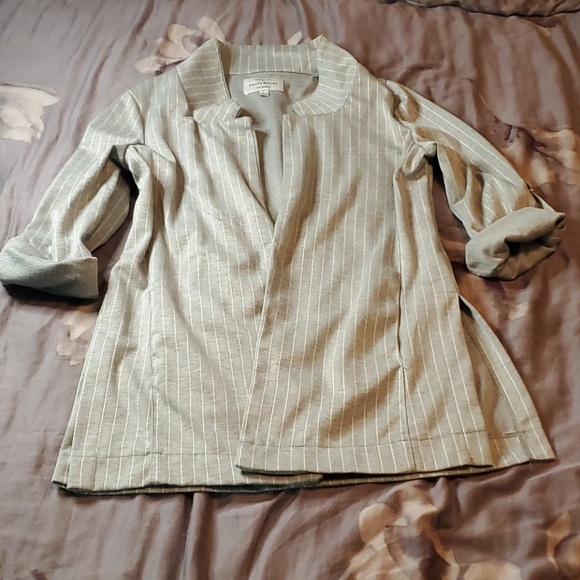 Jacket - Picture 1 of 3